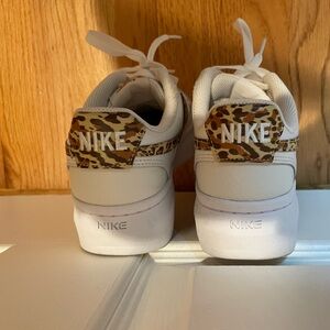 Nike Sneakers with Leopard Swoosh and back like new